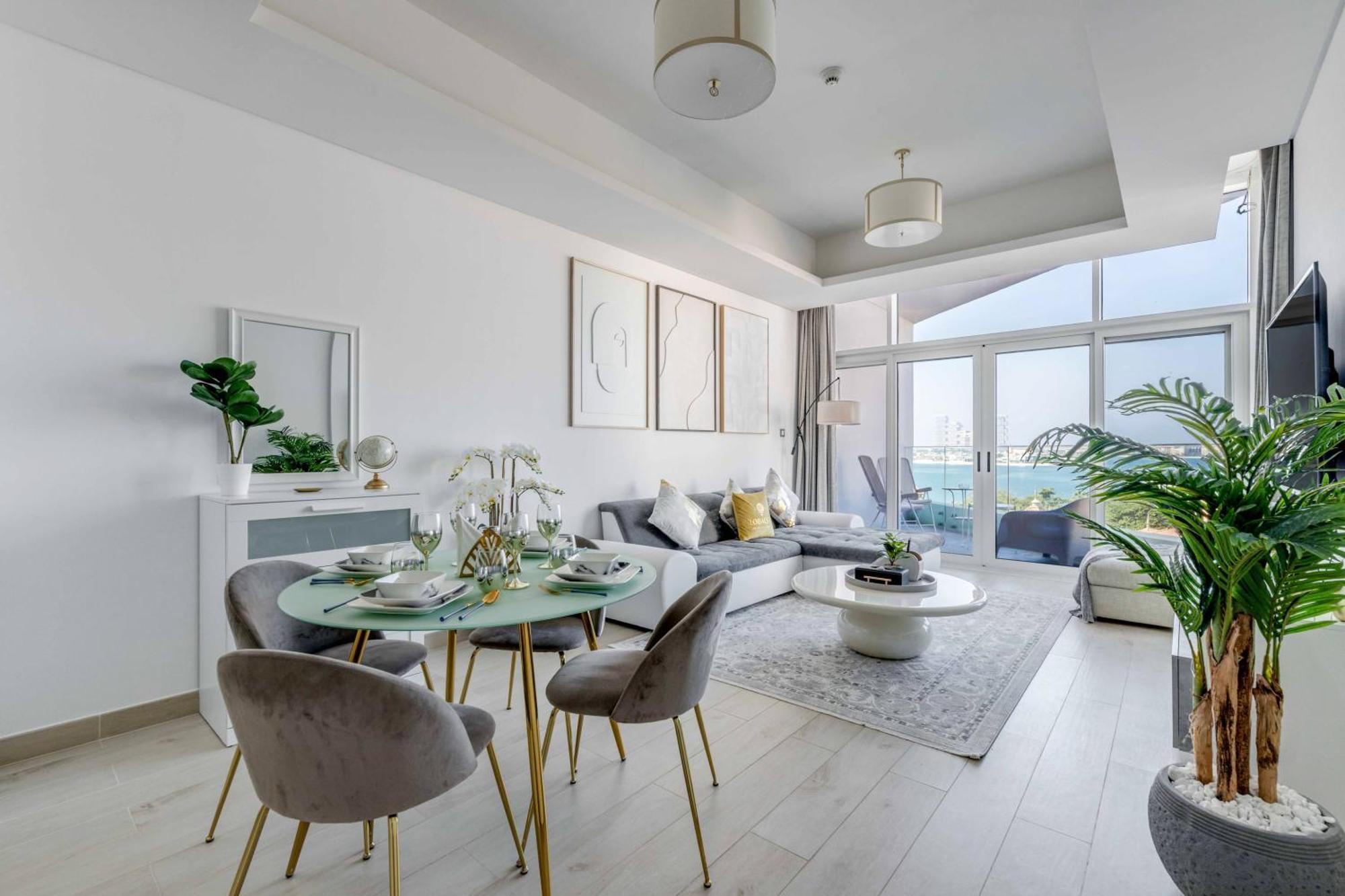 Appartamento Luxury Azizi Mina Beachfront *