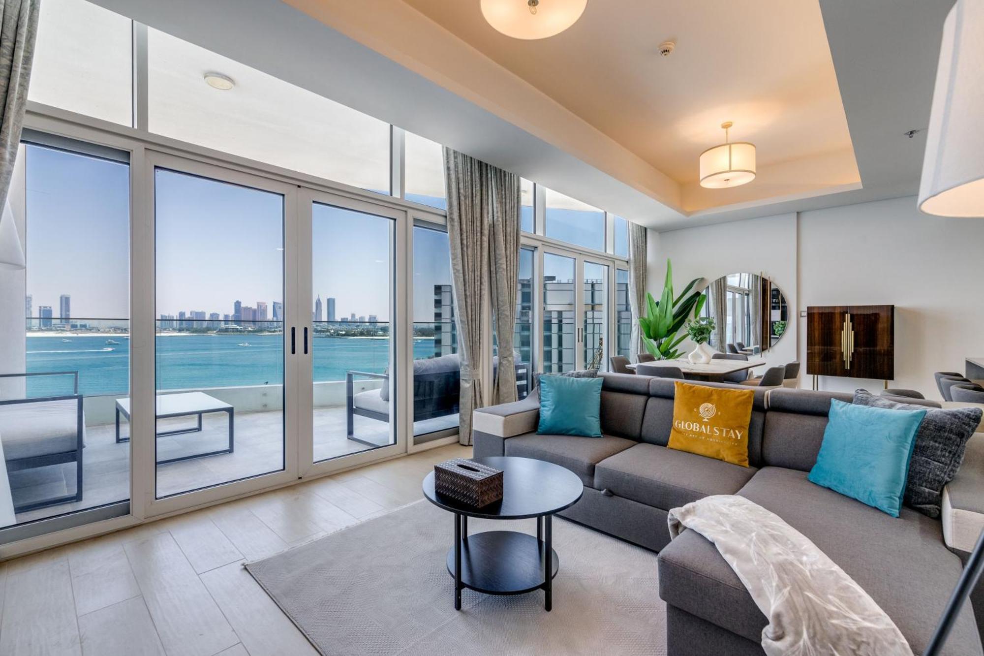 Luxury Azizi Mina Beachfront Appartement